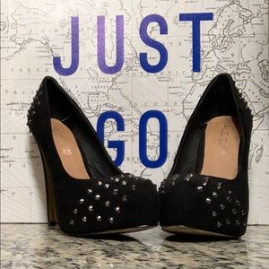 ALDO spike heels Black. Size. 8